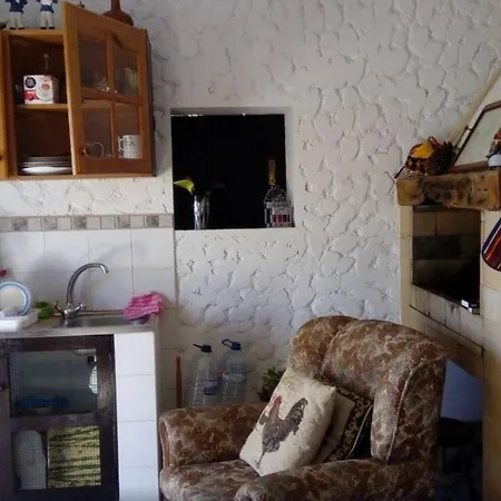 Apartamento House With One Bedroom In With Furnished Garden And Wifi